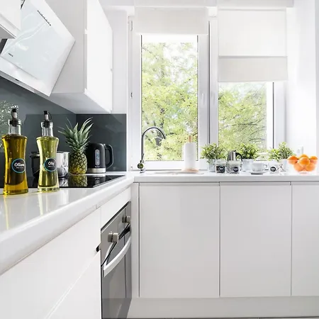 W Rent Like - Grojecka 115 Warsaw