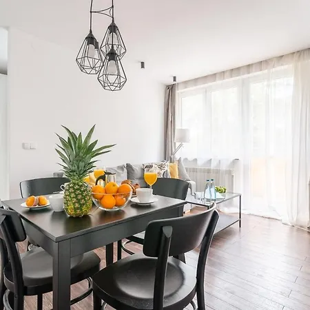 W Rent Like - Grojecka 115 *